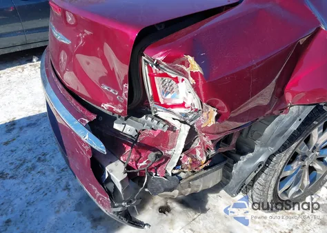 2016 Chrysler 300C Awd z USA, uszkodzony, nr VIN 2C3CCAKG4GH261744